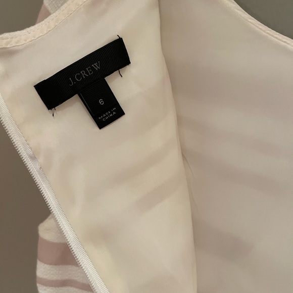 Pink and white dress - Picture 3 of 3